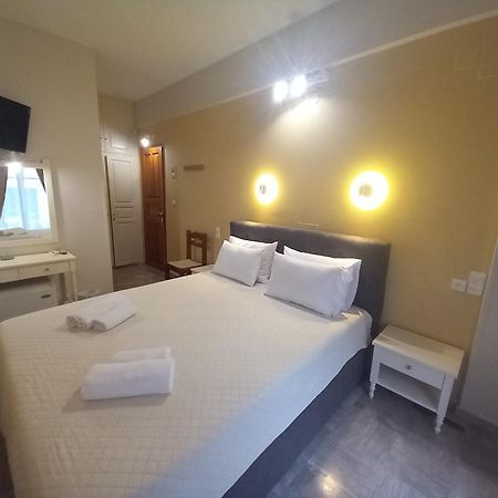 Hermes Hotel Mithimna Bagian luar foto